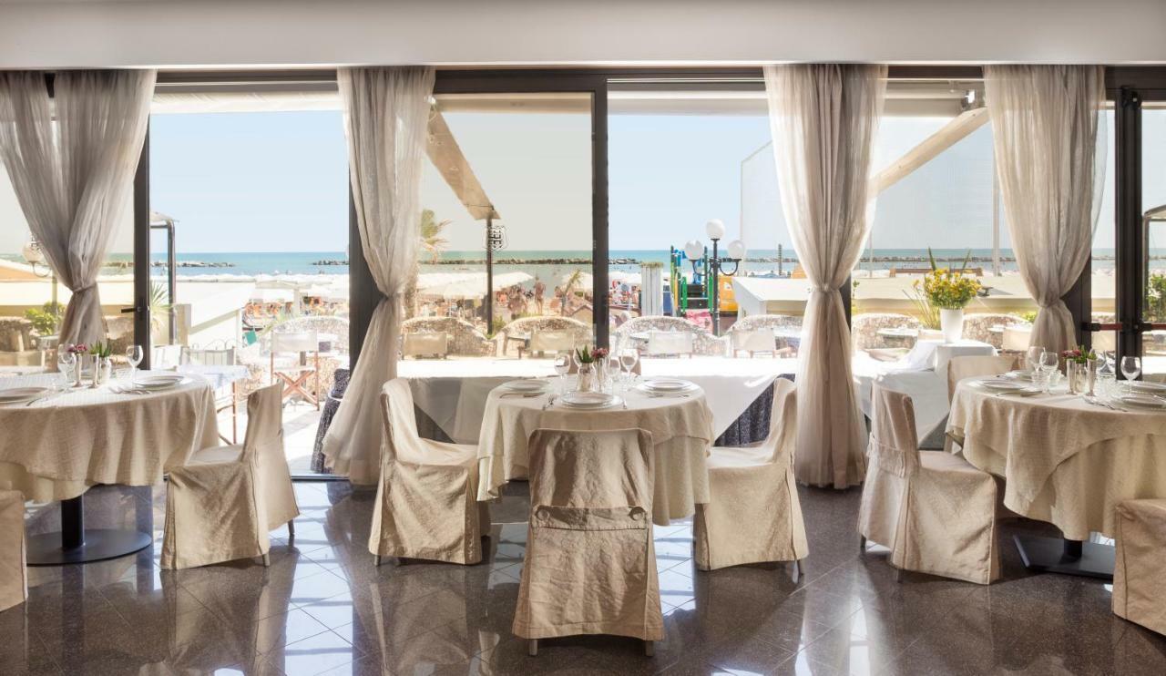 Hotel Strand 벨레지아아지마리나 외부 사진