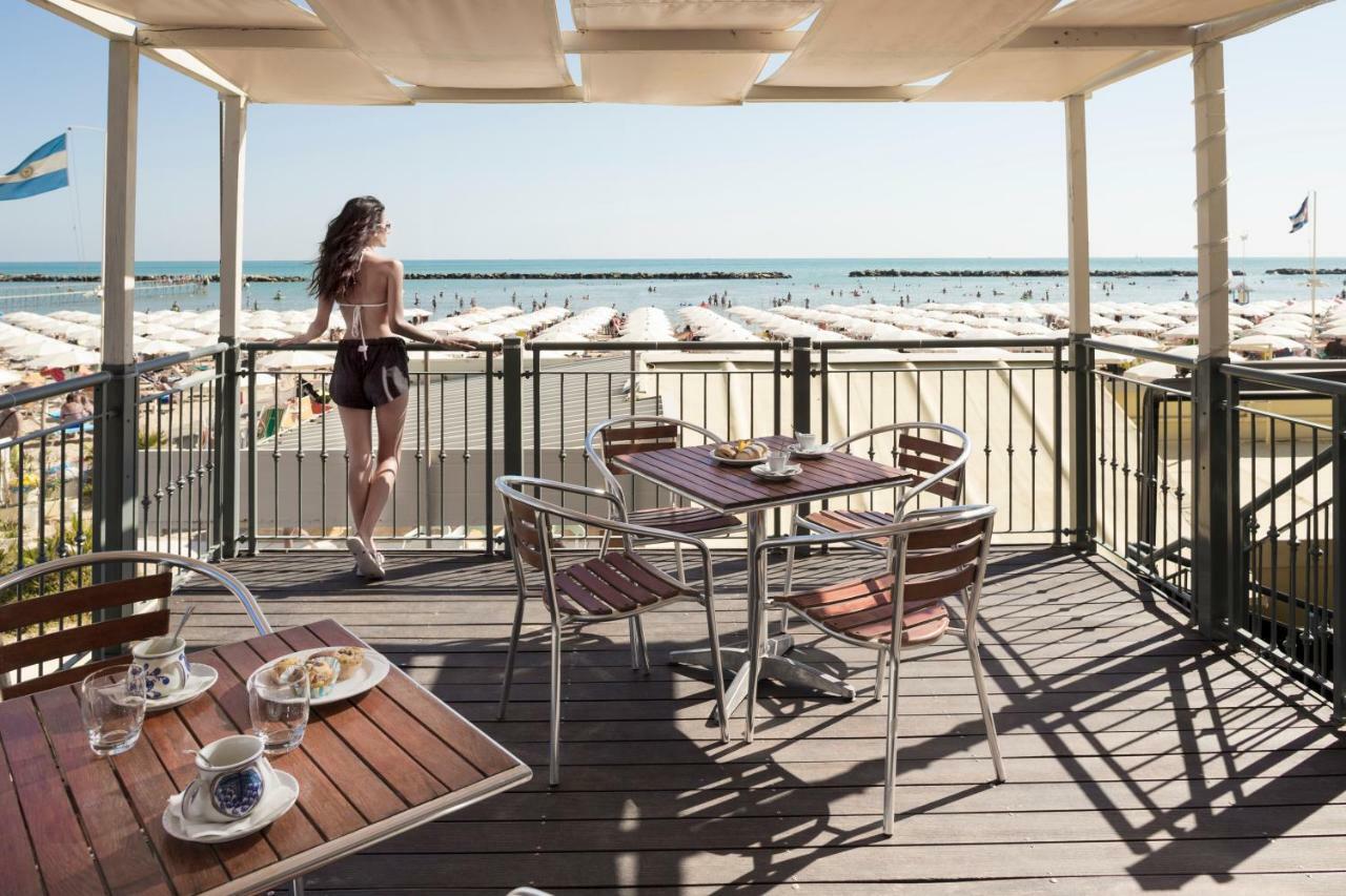 Hotel Strand 벨레지아아지마리나 외부 사진