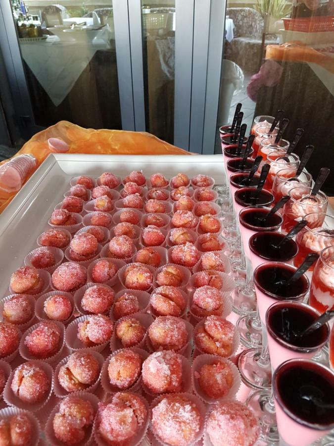 Hotel Strand 벨레지아아지마리나 외부 사진